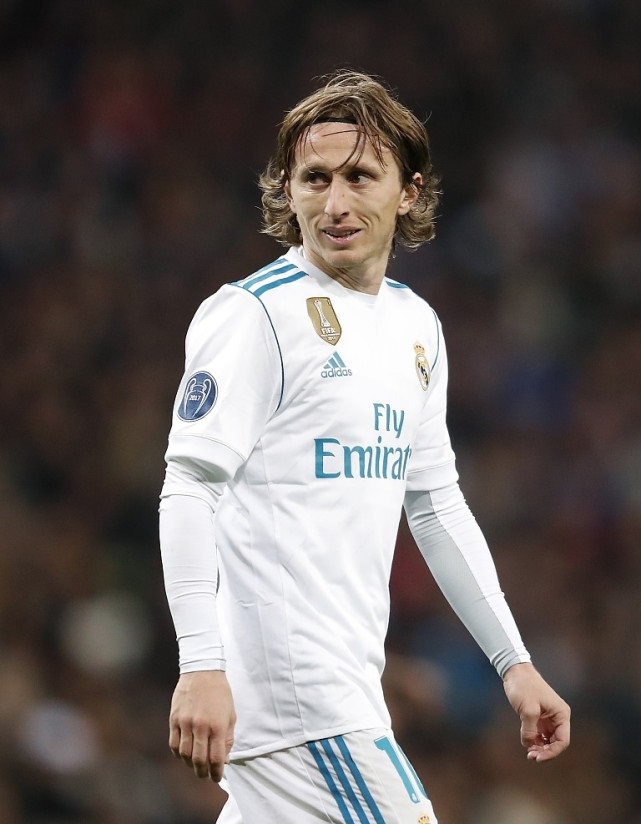 哈兰德英超参与进球数达百 曼城逼平布莱顿争四